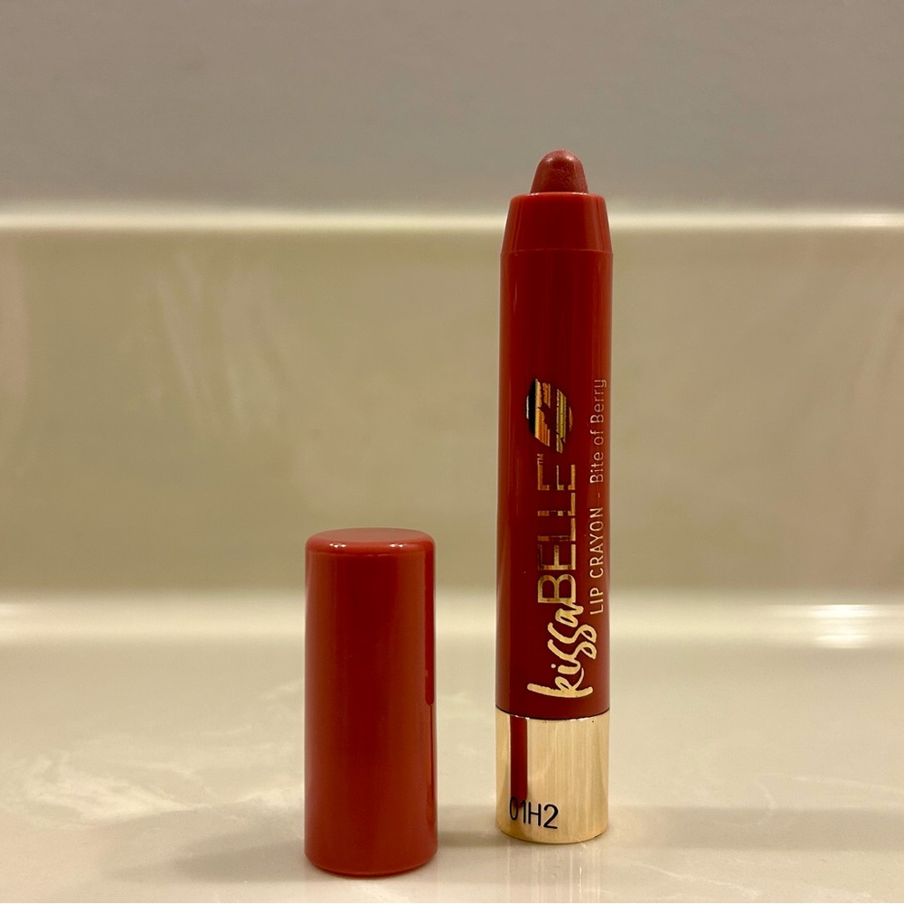 Belle Beauty by Kim Gravel Kissabelle Lip Crayon in Bite of Berry